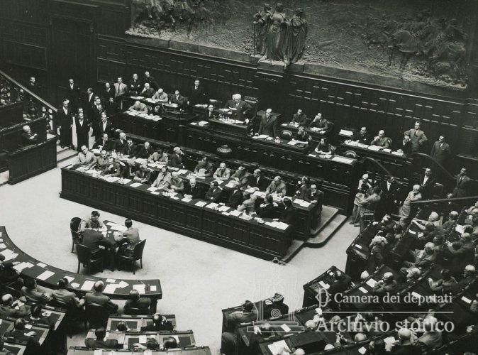 La prima seduta dell'Assemblea Costituente.