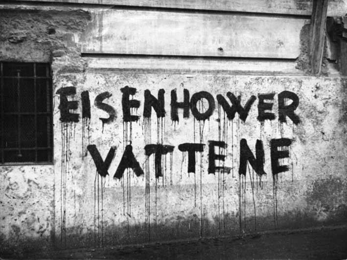 Scritta sui muri di Roma contro la visita di Eisenhower.