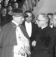 Padre Riccardo Lombardi con Pio XII.