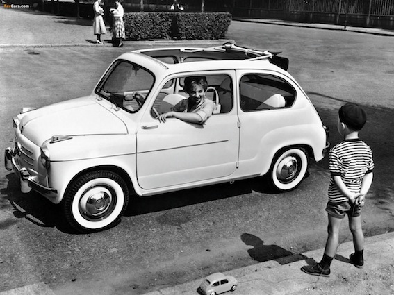 La Fiat 600 lanciata nel 1955 avrà un successo ampio e durevole.