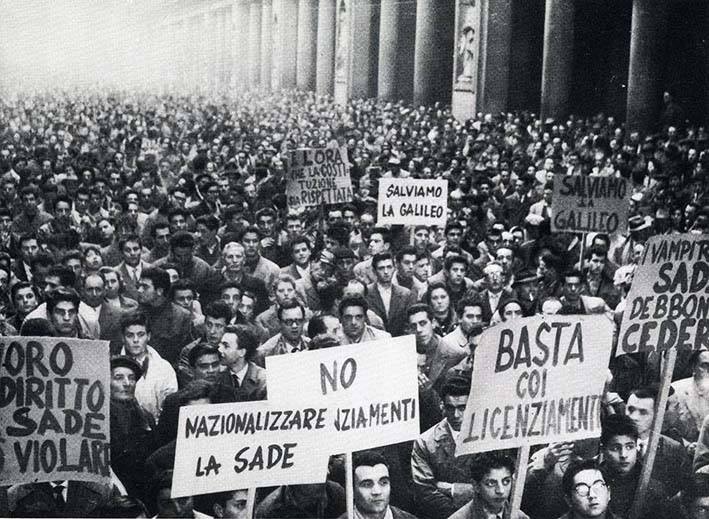 Manifestazione a sostegno dei lavoratori della Galileo.