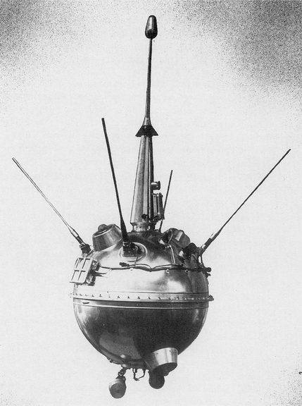 La sonda spazia Lunik II che si schiantò sulla Luna.