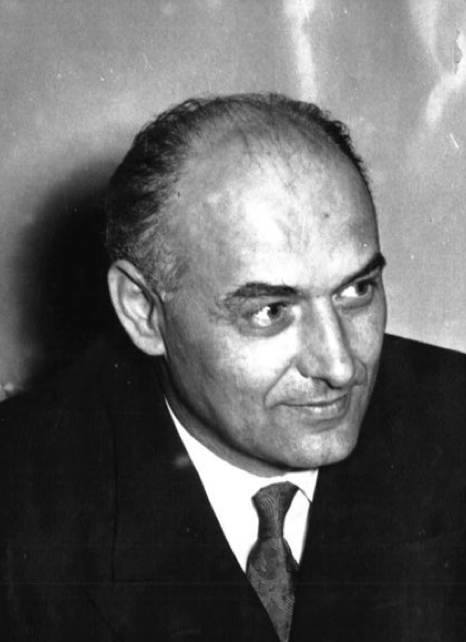 Celeste Negarville, sindaco di Torino dal 1946 al 1948, sottosegretario agli Esteri nei governi Parri e De Gasperi, senatore dal 1948.