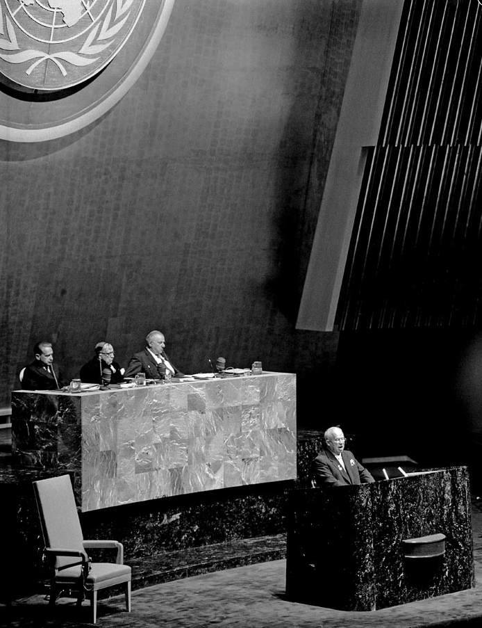 Kruscev interviene all'assemblea delle Nazioni Unite.