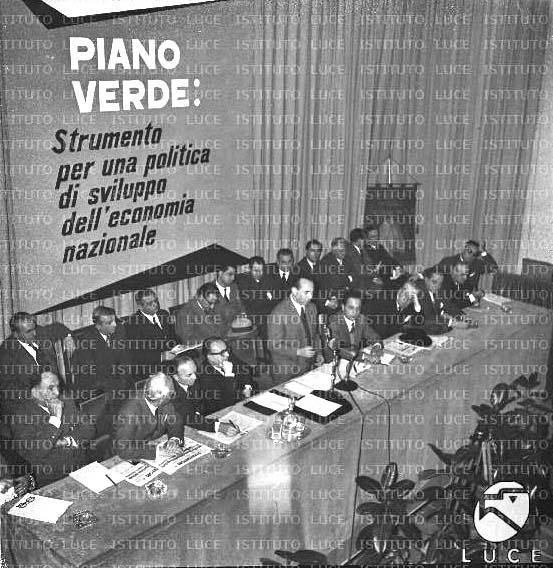 Bonomi interviene al congresso della Coltivatori diretti.