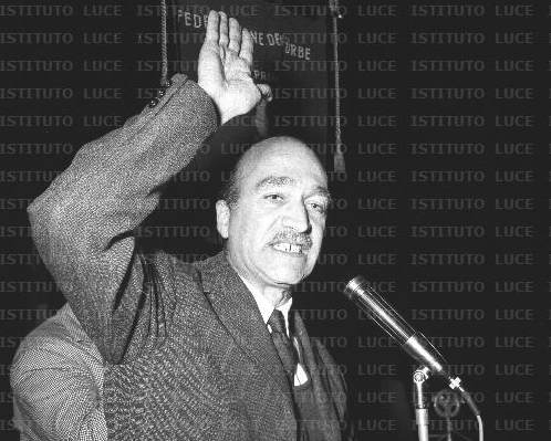 Comizio di Almirante a Roma a chiusura della campagna elettorale.