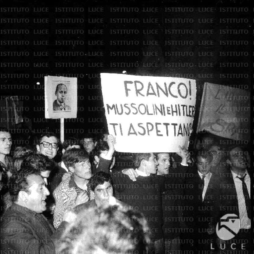Manifestazione antifranchista a Roma