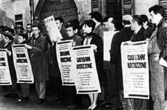 Manifestazione di protesta per la morte di Ardizzone.