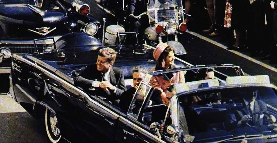 Kennedy a Dallas poco prima dell'assassinio.