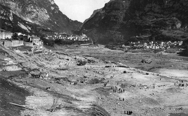 Il Vajont distrutto dalla valanga di acqua e fango.