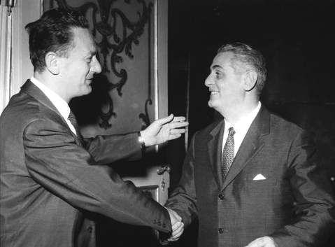 Bucciarelli Ducci riceve le congratulazioni di Zaccagnini per la sua elezione alla Presidenza delle Camera.