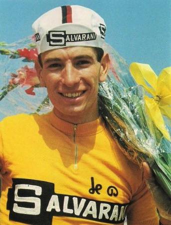Felice Gimondi in maglia gialla.