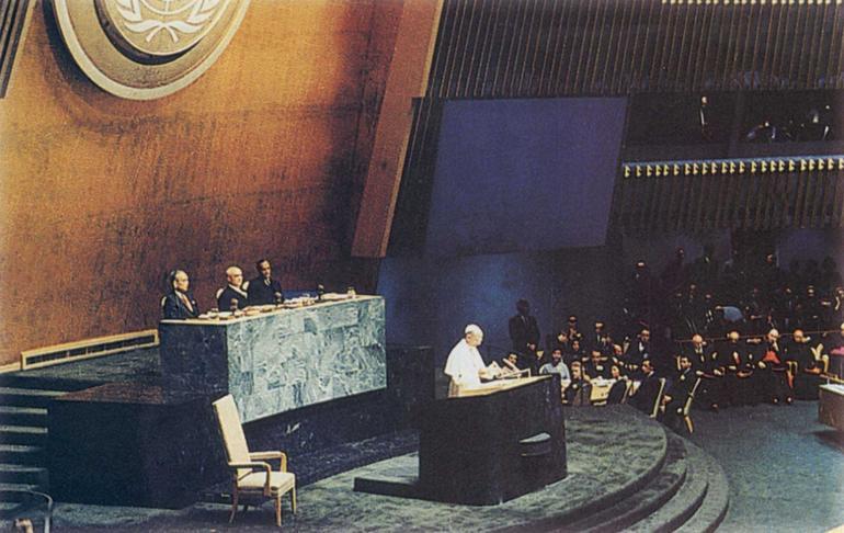 Paolo VI durante il suo intervento all'Assemblea Onu del 4 ottobre.