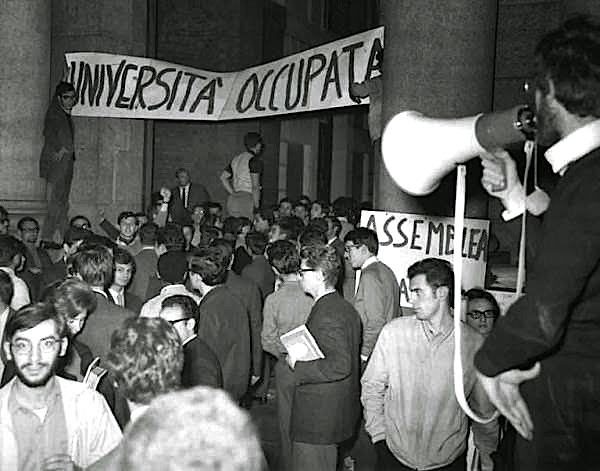 L'Università cattolica di Milano occupata nel novembre 1967.