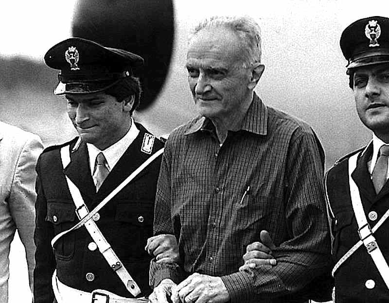 Michele Sindona arriva in Italia 25 settembre 1984 dopo l'estradizione dagli Stati Uniti.
