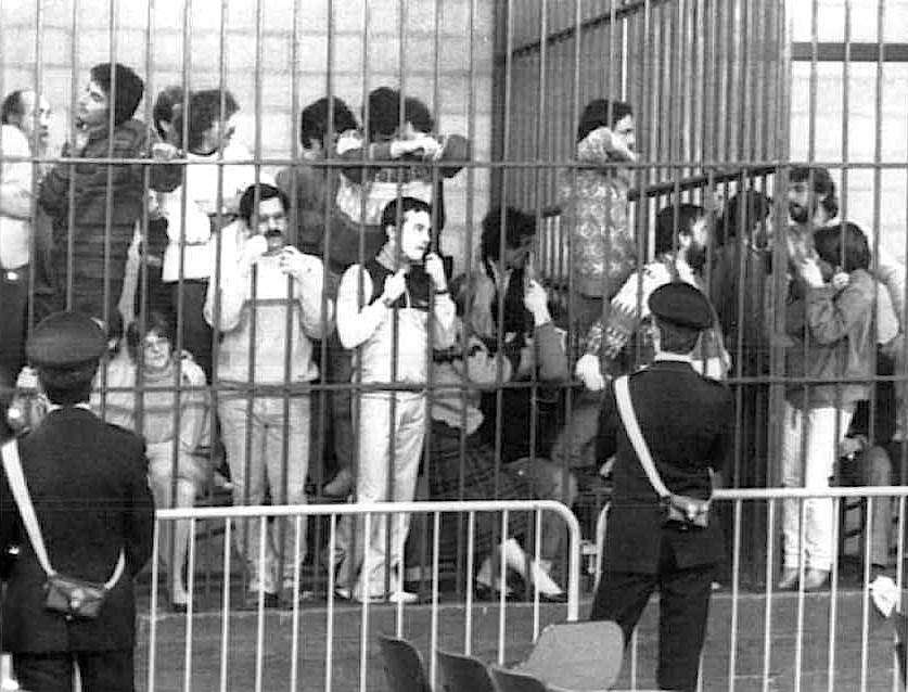 Militanti di Prima Linea durante la lettura della sentenza nel processo di Torino concluso il 10 dicembre 1983.