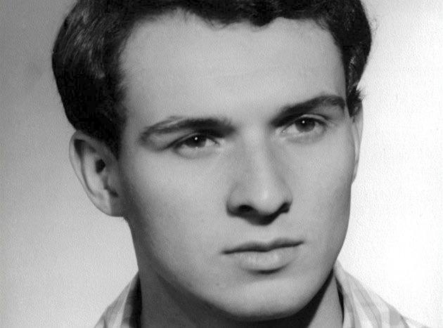 Jan Palach, datosi alle fiamme in piazza S. Venceslao a Praga, per protesta contro l'invasione sovietica della Cecoslovacchia.