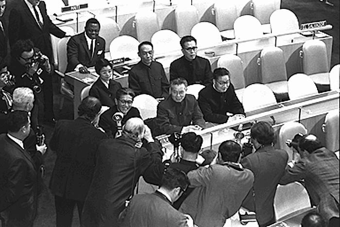 La delegazione cinese all'Onu siede per la prima volta nell'aula del Palazzo di vetro.
