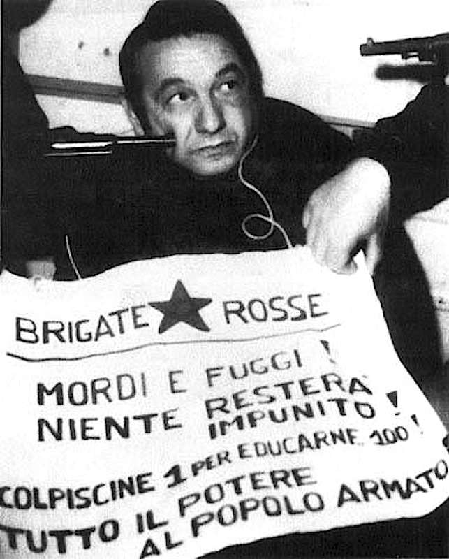 Macchiarini, sequestrato dalle Brigate rosse, nella foto inviata dai sequestratori.