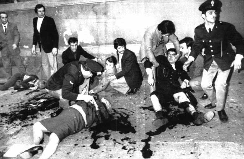 La strage davanti alla Questura di Milano del 17 maggio 1973.