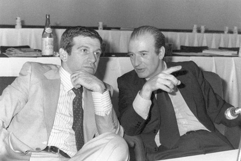 Giorgio Benvenuto (a sinistra), nuovo segretario della Uil, con Raffaele Vanni suo predecessore.