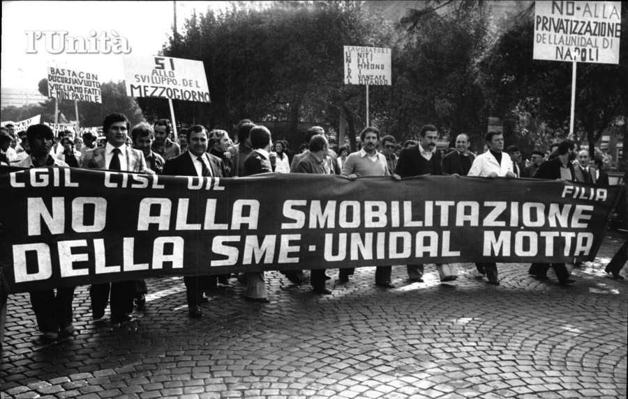 I lavoratori della Unidal con la loro lotta bloccano 2800 licenziamenti.