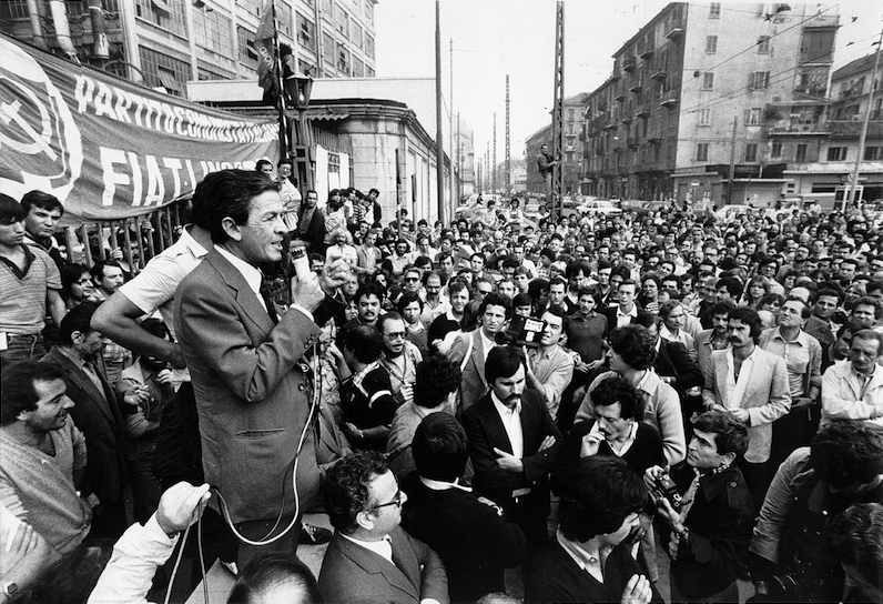 Enrico Berlinguer il 26 settembre 1980 porta il sostegno del Pci alla lotta degli operai Fiat.