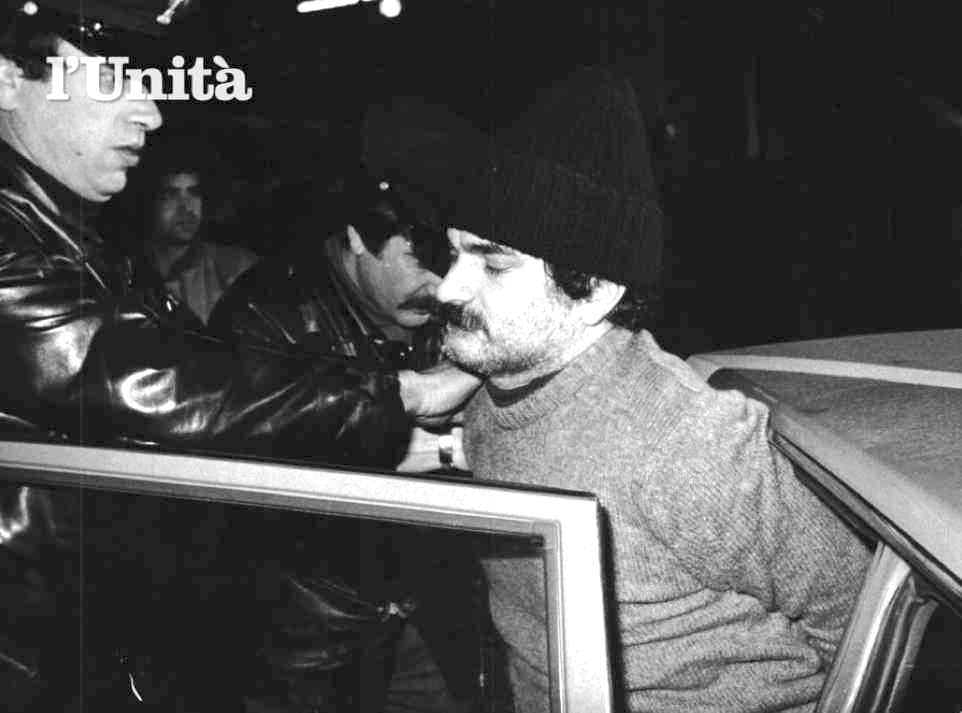 L'arresto del brigatista Giovanni Senzani, avvenuto a Roma il 9 gennaio 1982.