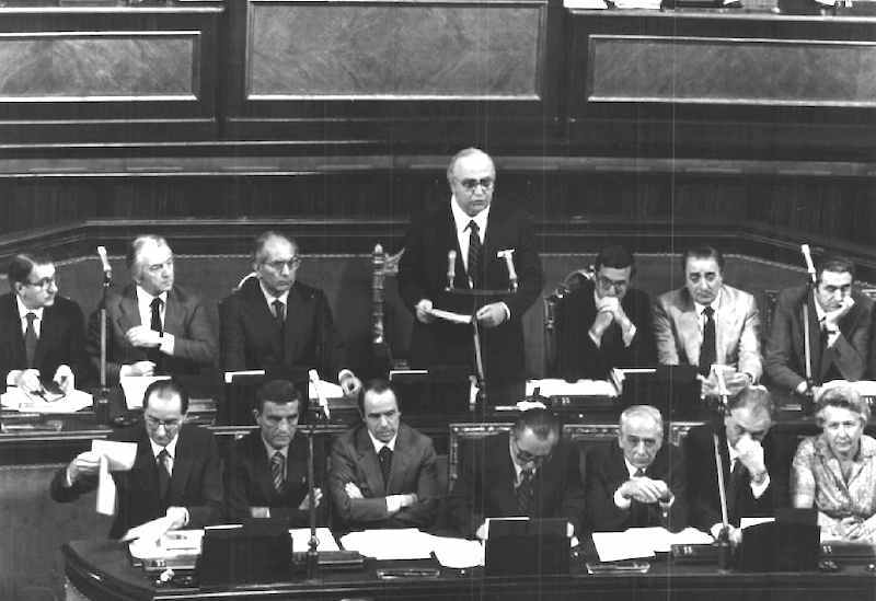Spadolini presenta al Parlamento il suo I governo.