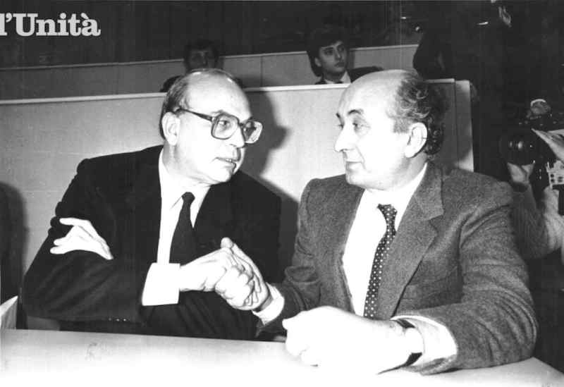 Bettino Craxi e Ciriaco De Mita, in aspra polemica nel maggio 1983.