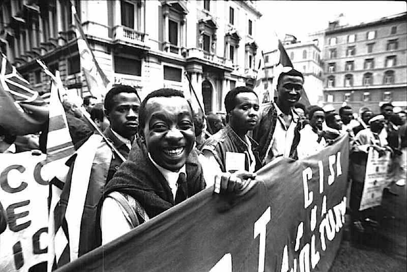 Manifestazione nazionale antirazzista a Roma del 7 ottobre 1989 per protestare contro l'uccisione di Jerry Masslo e contro le condizioni disumane dei lavoratori immigrati.
